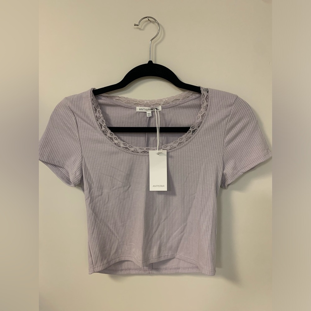 Lavender Antistar Cropped Shirt with Lace Collar